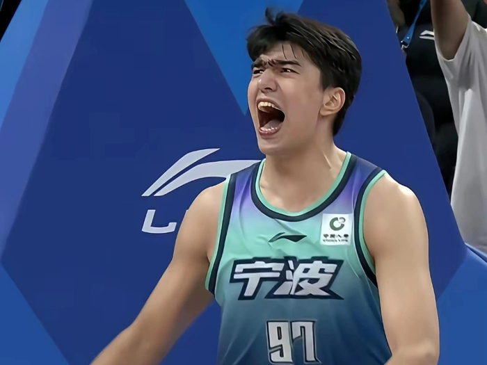 CBA球员言论风波再起 赵睿李祥波事件引深思