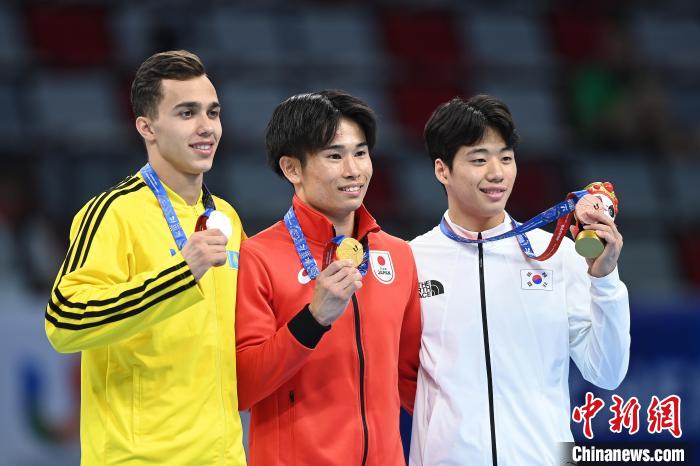 日本选手萱和磨意外夺金