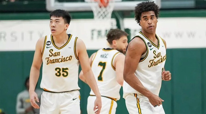 中国球员王俊杰转学NCAA引热议