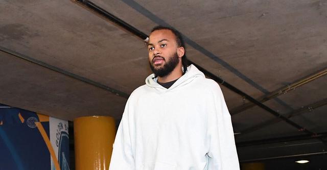 库里复出第二战助勇士终结四连败 穆迪术后观战