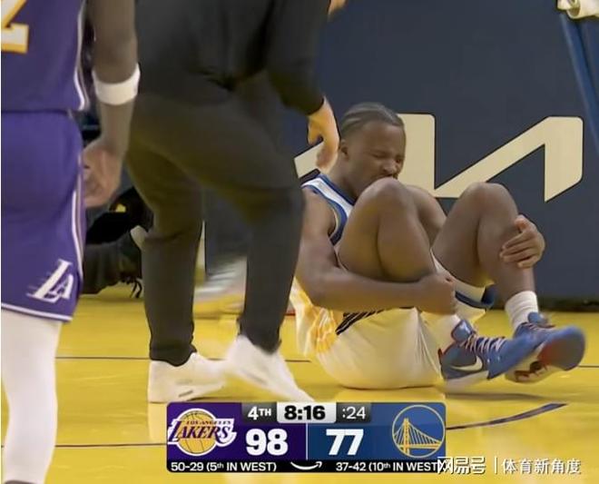 湖人轻取勇士 老詹复出主导胜利 铁牛低迷成关键